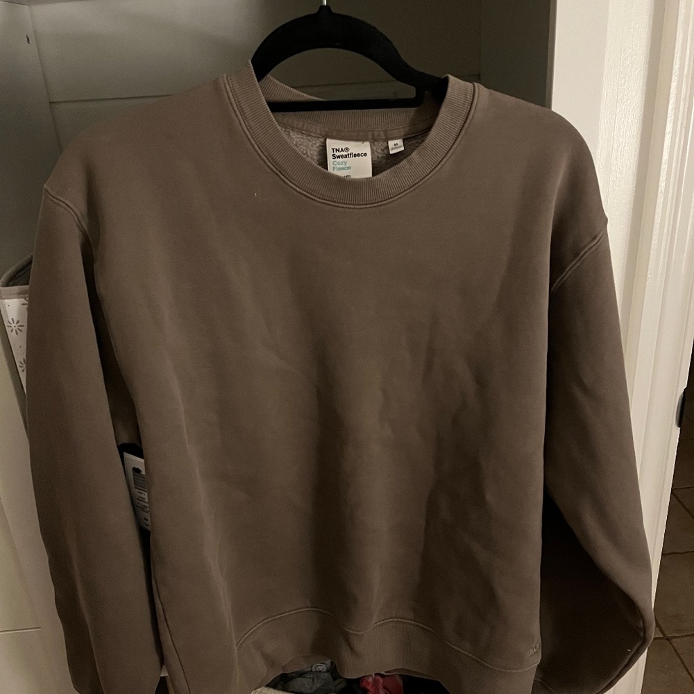 BNWT Aritzia Cozy Fleece Pullover